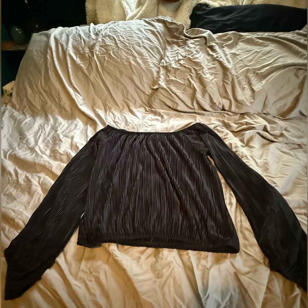 Ava James L Off Shoulder Long Sleeved Top